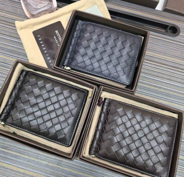 Picture of Bottega Veneta Wallets _SKUfw184097642fw